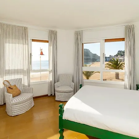 Edificio Tropicana アパート