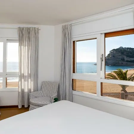 Edificio Tropicana アパート *